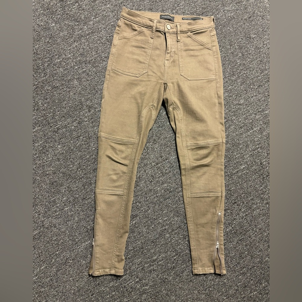 Banana Republic army green cargo pants